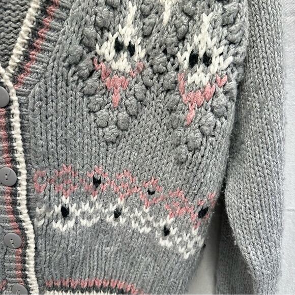 Koret cottagecore gray knit pom pom semi cropped cardigan sweater Size Petite - Picture 5 of 16